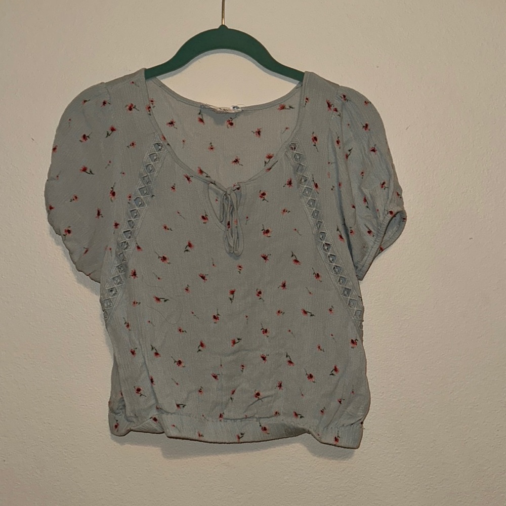 Pink Rosa - Light green blouse